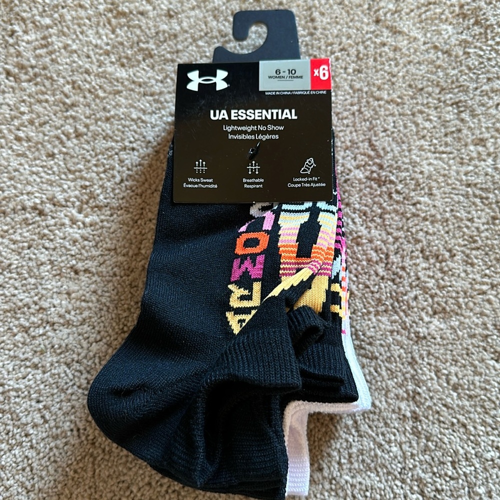 Brand new with tags Under Armour Women’s socks